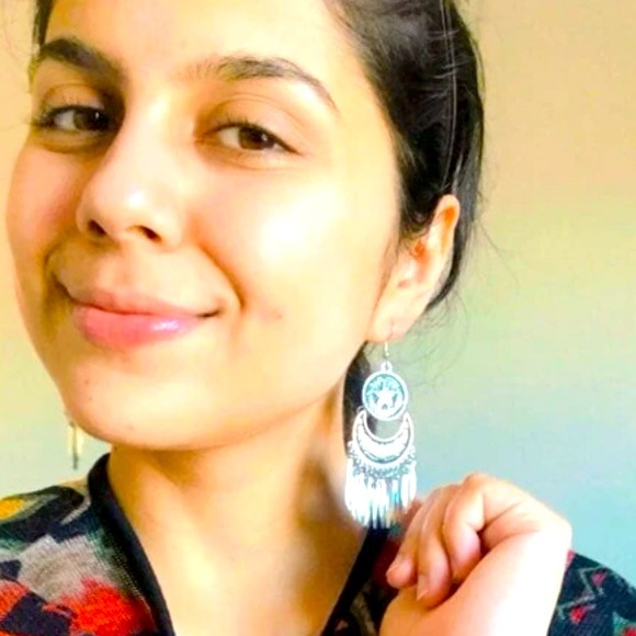 Exotically Shimmering Silver Metal Tasseled Medallion Chandelier Drop Earrings - Picture 5 of 15